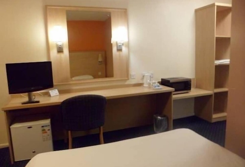 هتل Metro Inns Huddersfield