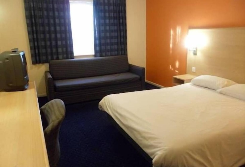 هتل Metro Inns Huddersfield