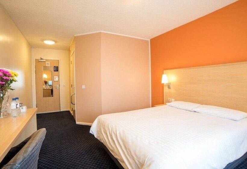 هتل Metro Inns Huddersfield