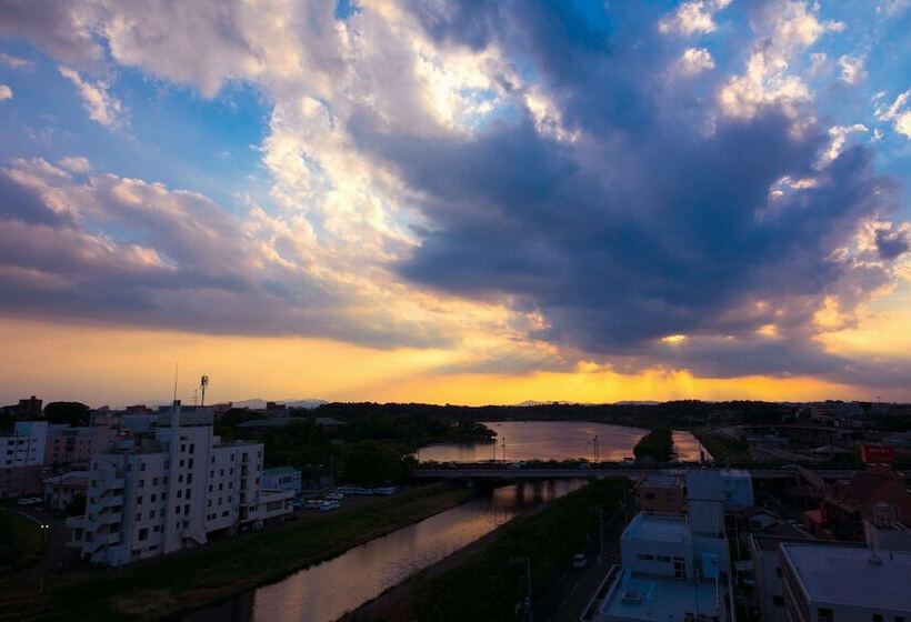 Mito Hotel Season