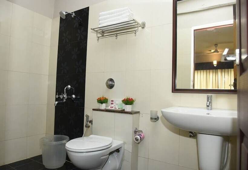 هتل Pearl International