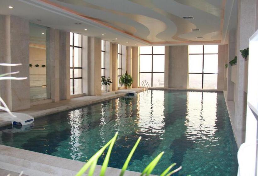فندق Ramada Plaza Weifang