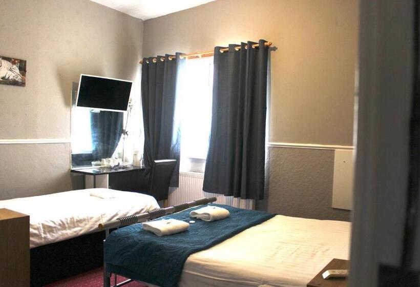 هتل Topaz Blackpool