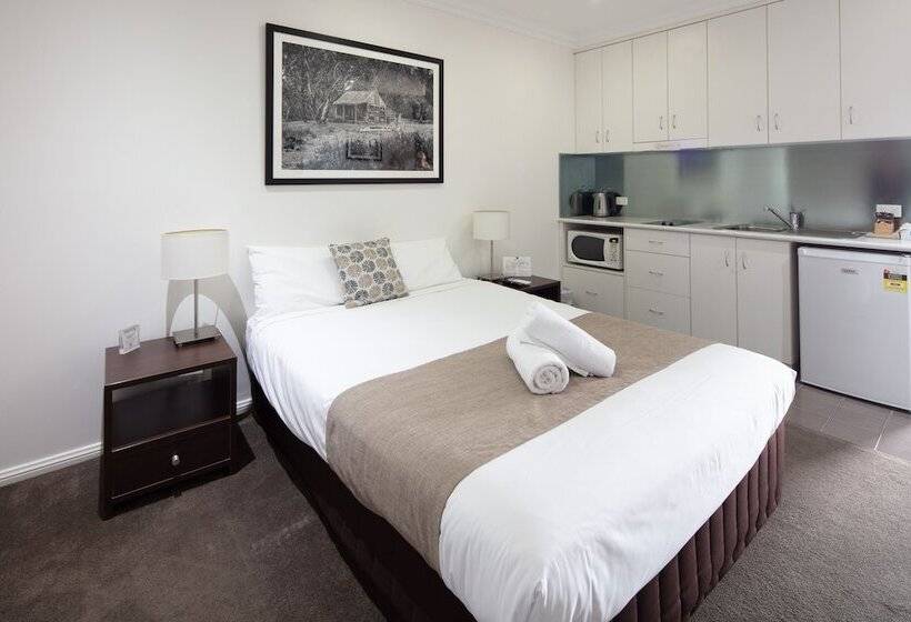 Merivale Motel