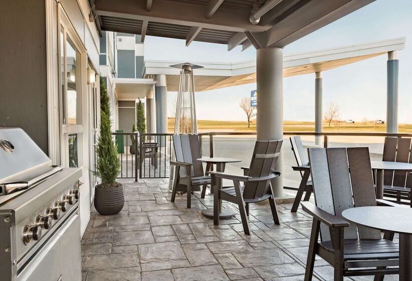 Microtel Inn & Suites By Wyndham Estevan