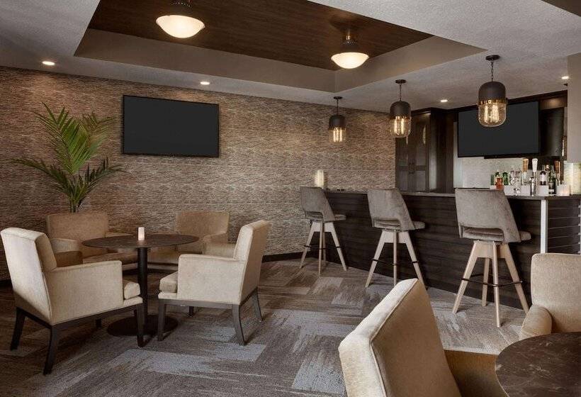 Microtel Inn & Suites By Wyndham Estevan