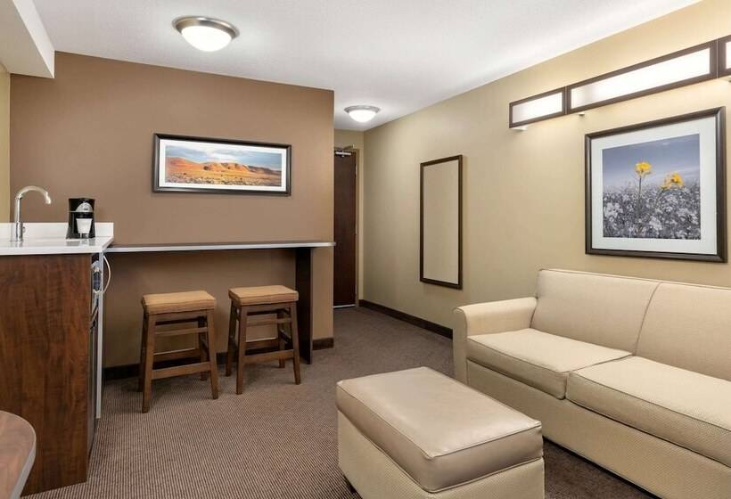 Microtel Inn & Suites By Wyndham Estevan
