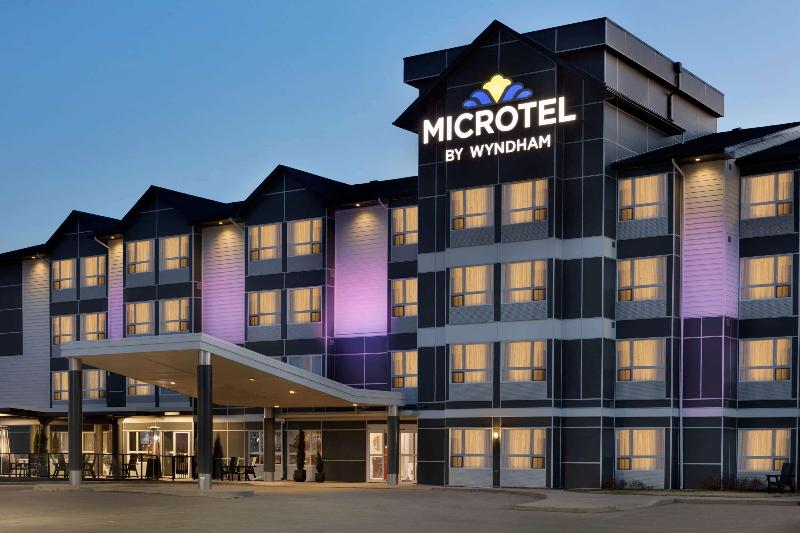 Microtel Inn & Suites By Wyndham Estevan
