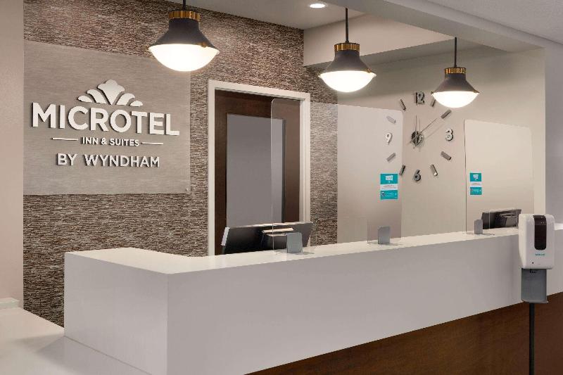 Microtel Inn & Suites By Wyndham Estevan