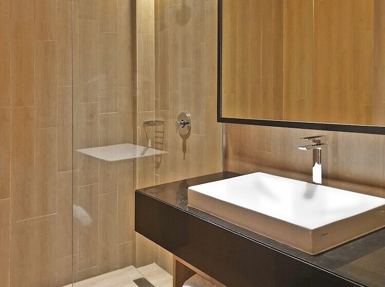 Mikie Holiday Resort &