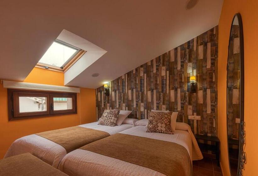 تختخواب و صبحانه Hostal El Griel No Disponemos De Recepción Física