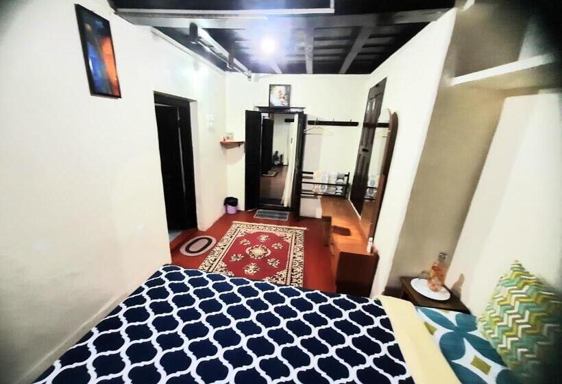 ベッドアンドブレックファースト Sardar Bahadur S Heritage Bungalow Estate Stay