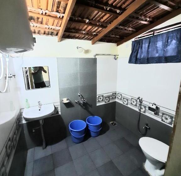 ベッドアンドブレックファースト Sardar Bahadur S Heritage Bungalow Estate Stay