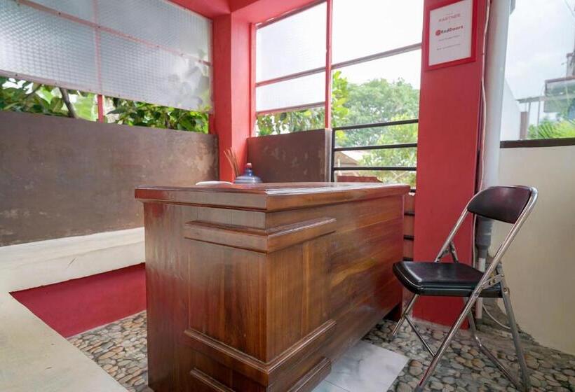 בית מלון כפרי Reddoorz @ Seputih Jaya Lampung