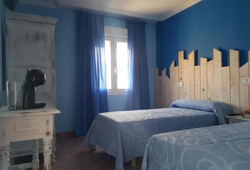 پانسیون Hostal Pabellón