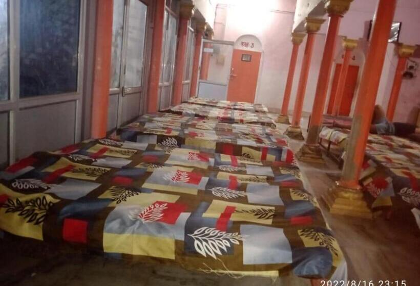 Pension Shri Swami Sheetal Das Akhada B1 88 Assi , Near Pushkar Talab,varanasi, Ashram Dharmshala