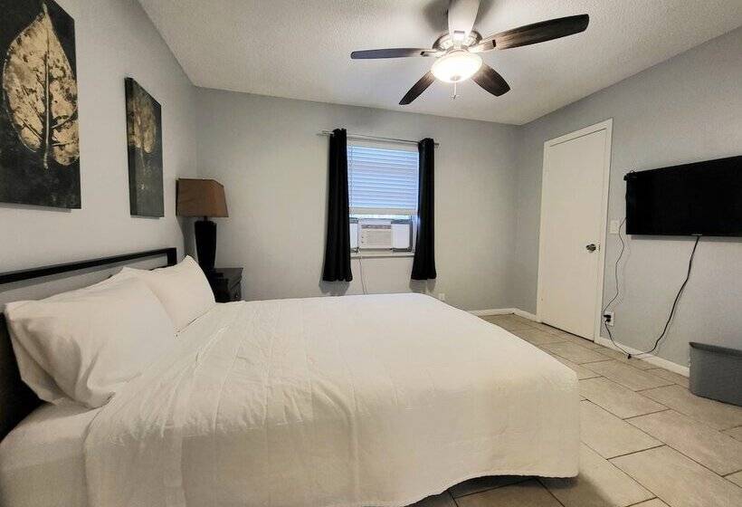 Air Way Motel