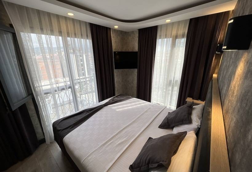 Avni Bey Otel