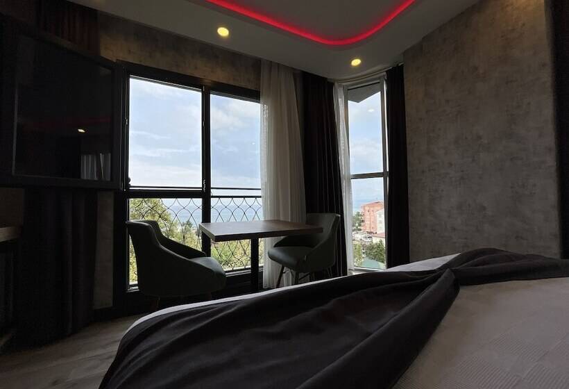 Avni Bey Otel