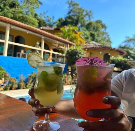 تختخواب و صبحانه Hospedaje Colibri