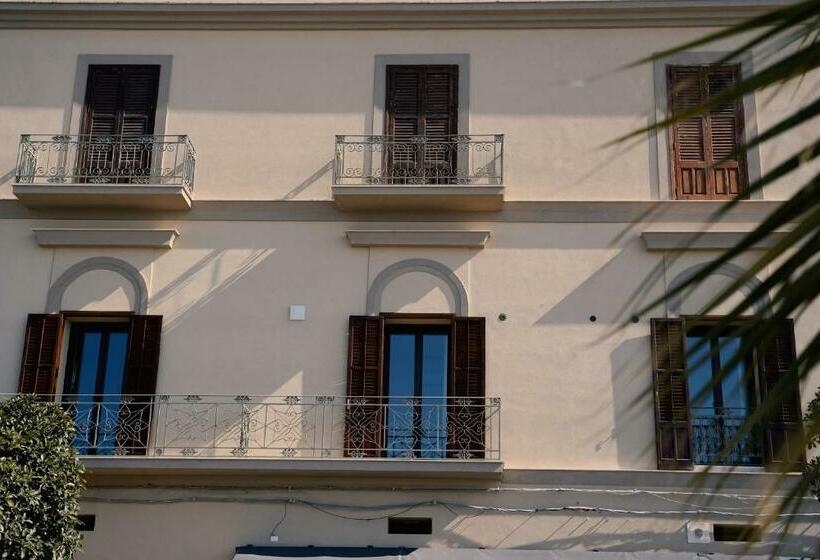 تختخواب و صبحانه Kalibia Rooms And Suites