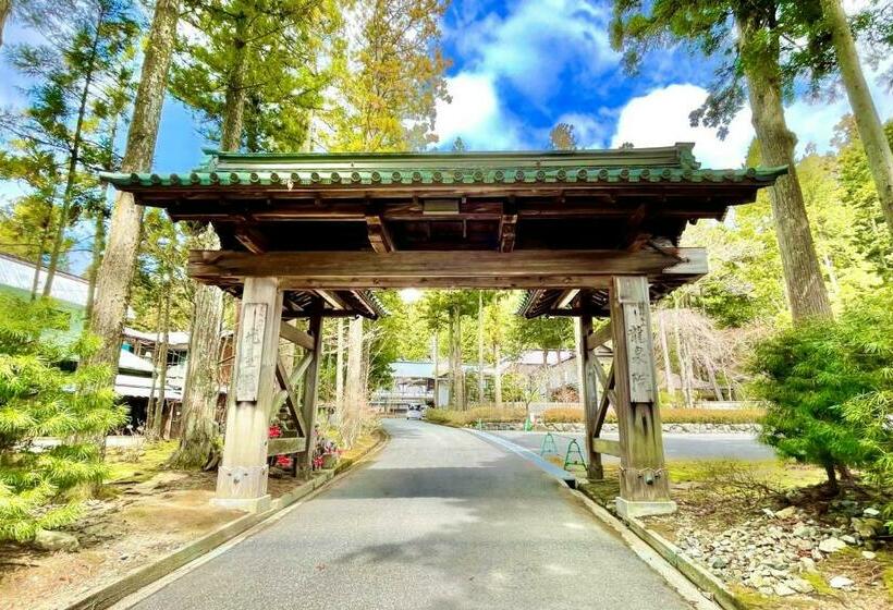 ریوکان 高野山 宿坊 龍泉院  Koyasan Shukubo Ryusenin
