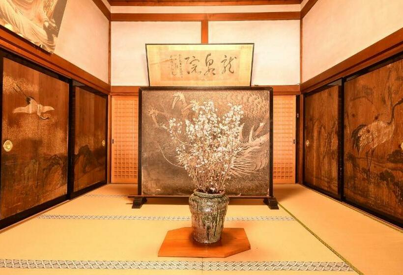 ریوکان 高野山 宿坊 龍泉院  Koyasan Shukubo Ryusenin