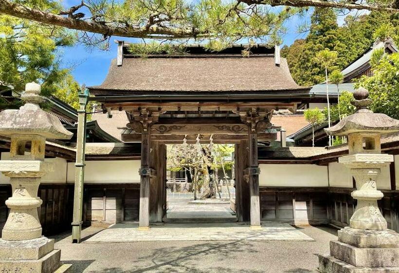ریوکان 高野山 宿坊 龍泉院  Koyasan Shukubo Ryusenin