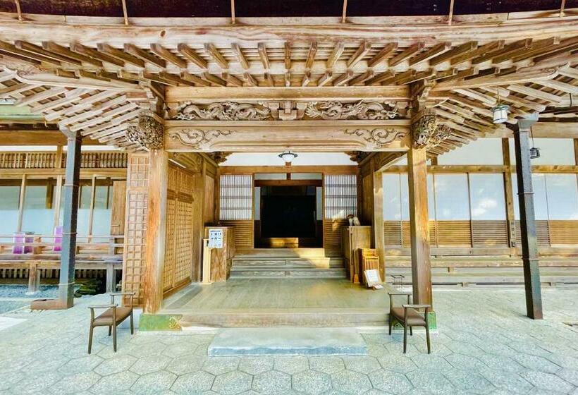 ریوکان 高野山 宿坊 龍泉院  Koyasan Shukubo Ryusenin