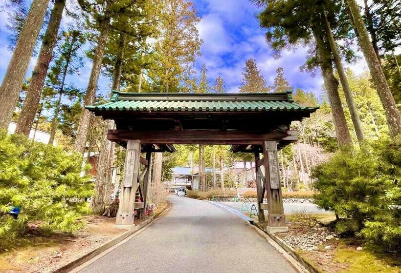 ریوکان 高野山 宿坊 龍泉院  Koyasan Shukubo Ryusenin