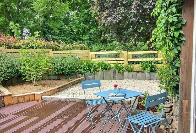 مبيت وإفطار Kergroaz Maner Classé 5 épis Table D Hôtes Manoir Dans Parc Paysagé Jacuzzi En Plein Air Bornes Véhi