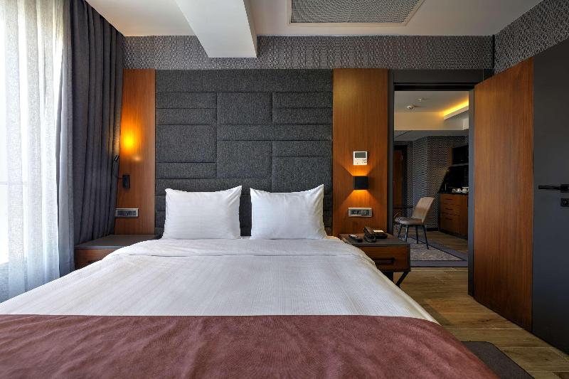 هتل Nova Vista Deluxe & Suites A Member Of Radisson Individuals