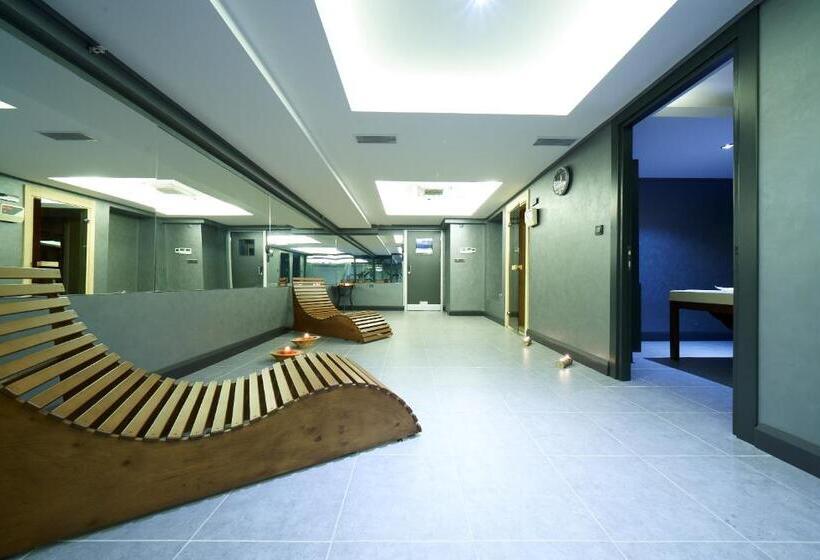 هتل Nova Vista Deluxe & Suites A Member Of Radisson Individuals