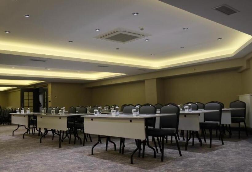 هتل Nova Vista Deluxe & Suites A Member Of Radisson Individuals
