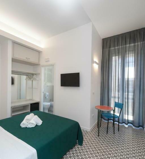 پانسیون Seven Rooms