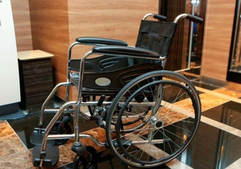 Apa Hotel Takaoka Marunouchi