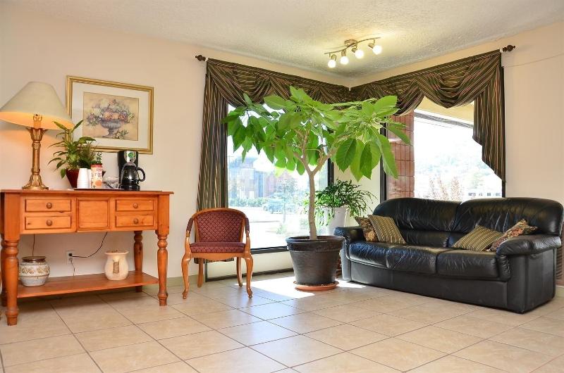 호텔 Canadas Best Value Inn Kelowna