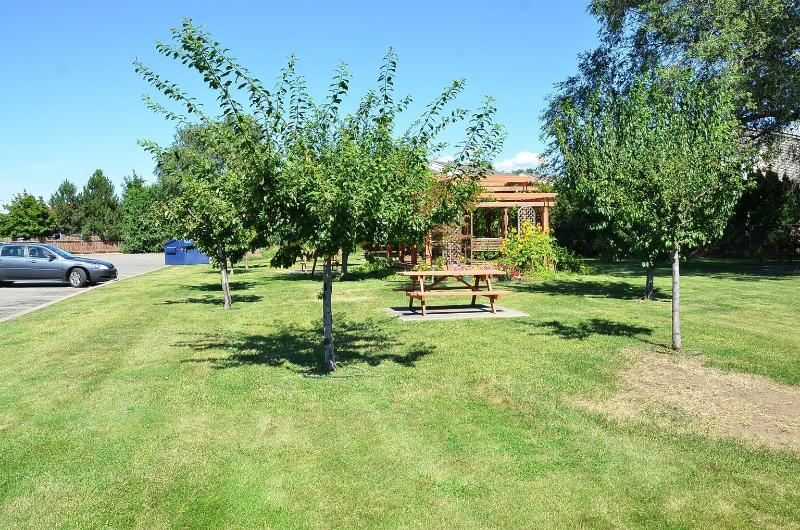 호텔 Canadas Best Value Inn Kelowna