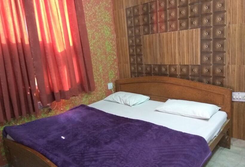 هتل Ganga Kripa