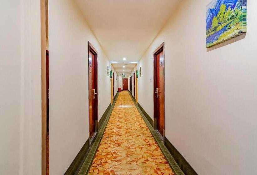 호텔 Greentree Inn Beijing Guangmingqiao Express Apartment