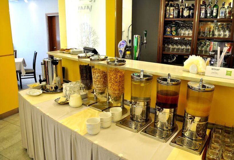 ホテル Ibis Styles Warszawa West