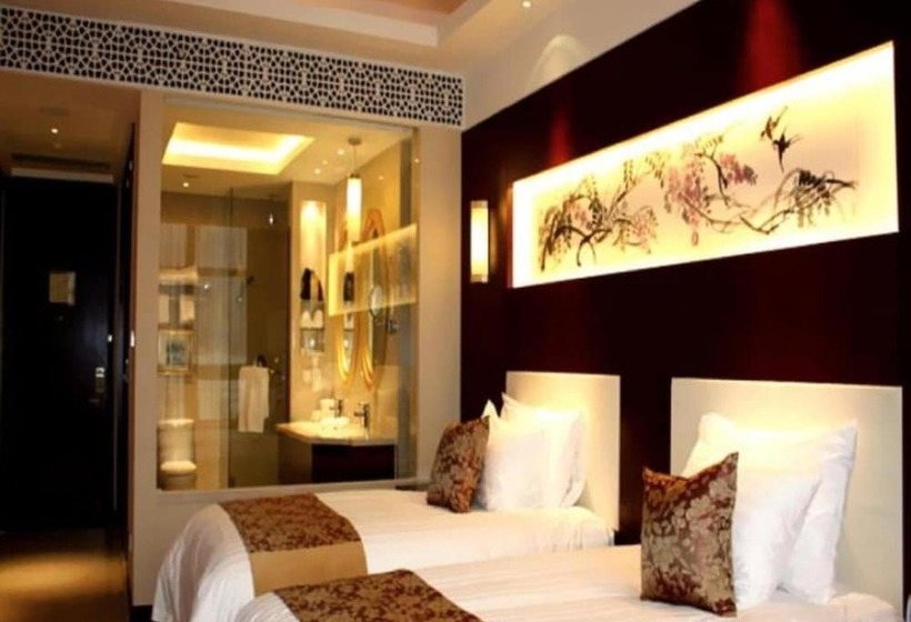 Отель New Century Fengming Resort Zaozhuang