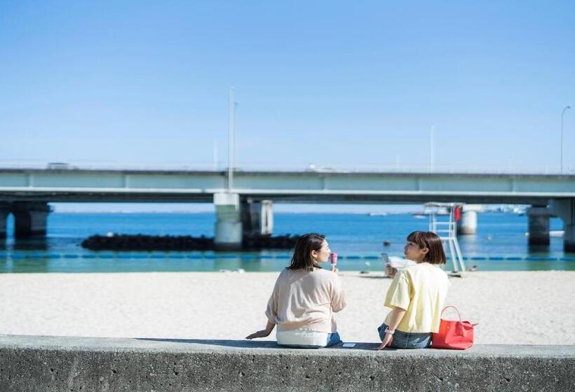 בית מלון כפרי Nishitetsu Resort Inn Naha