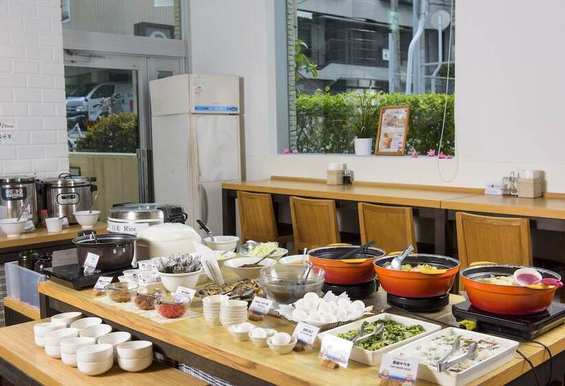 בית מלון כפרי Nishitetsu Resort Inn Naha