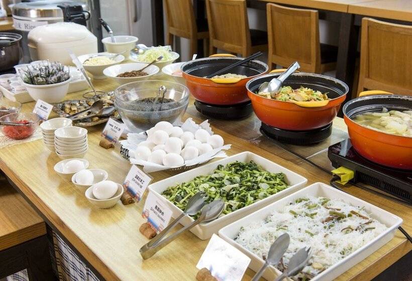 בית מלון כפרי Nishitetsu Resort Inn Naha