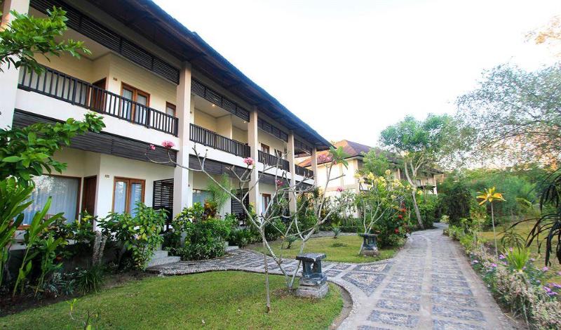 Fotos del hotel Puri Sari Beach:  15