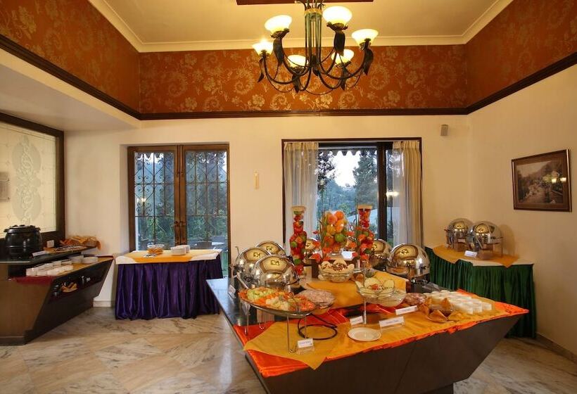 هتل Shervani Hilltop Nainital