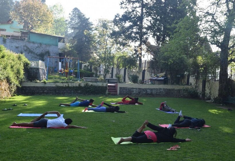هتل Shervani Hilltop Nainital