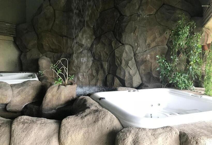 호텔 St Laurn The Spiritual Resort