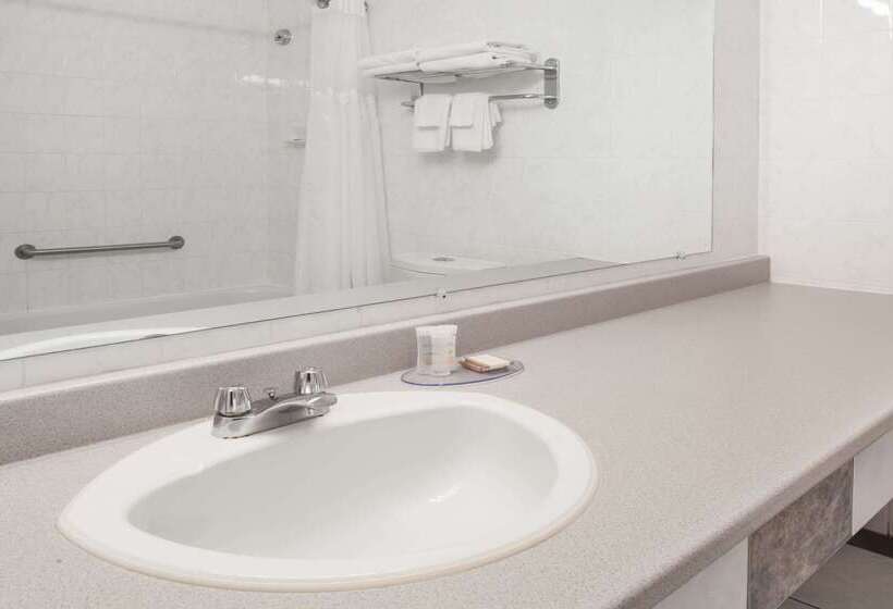 مُتل Thriftlodge By Wyndham Moncton